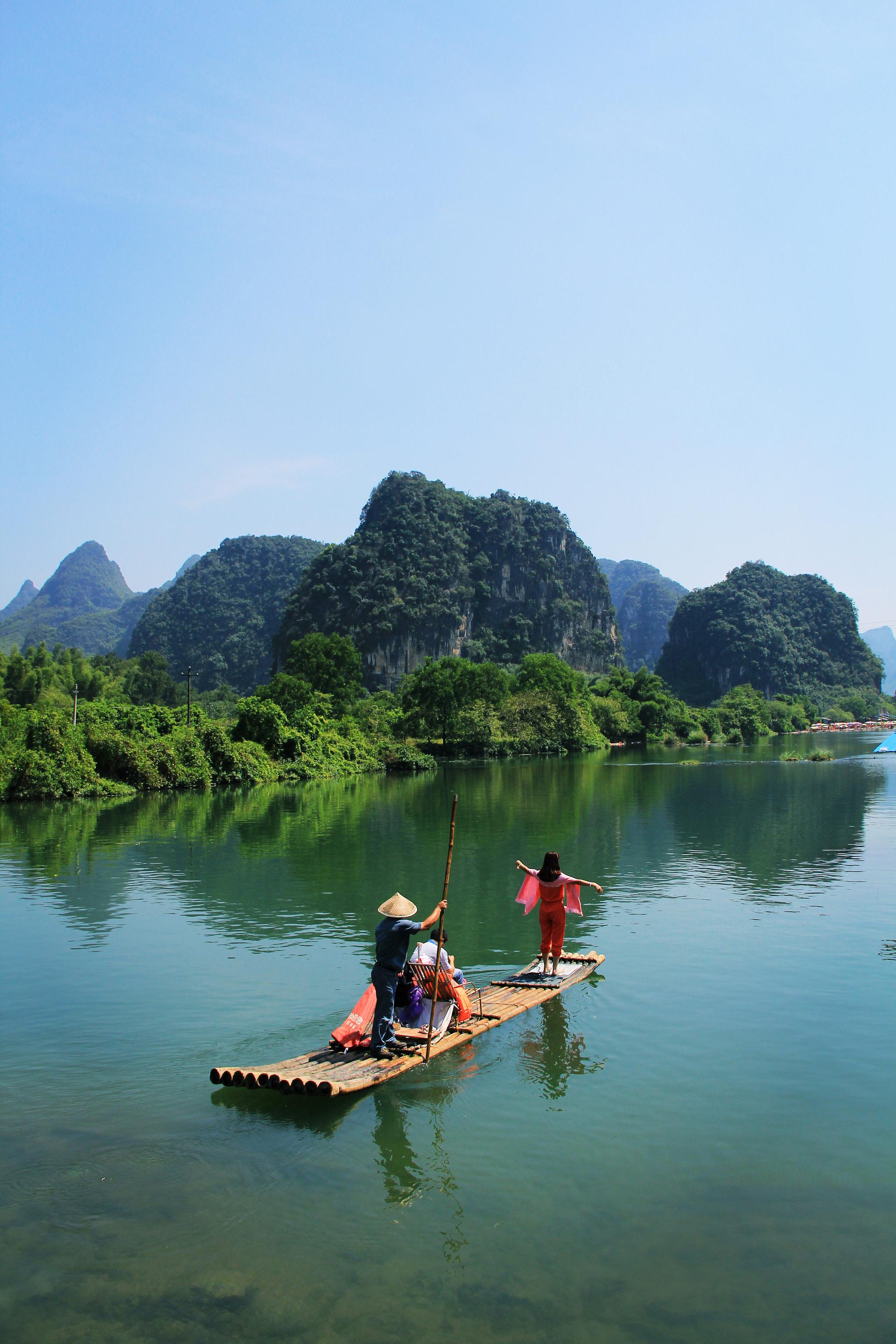 桂林山水美如画，镜头下的诗意之旅